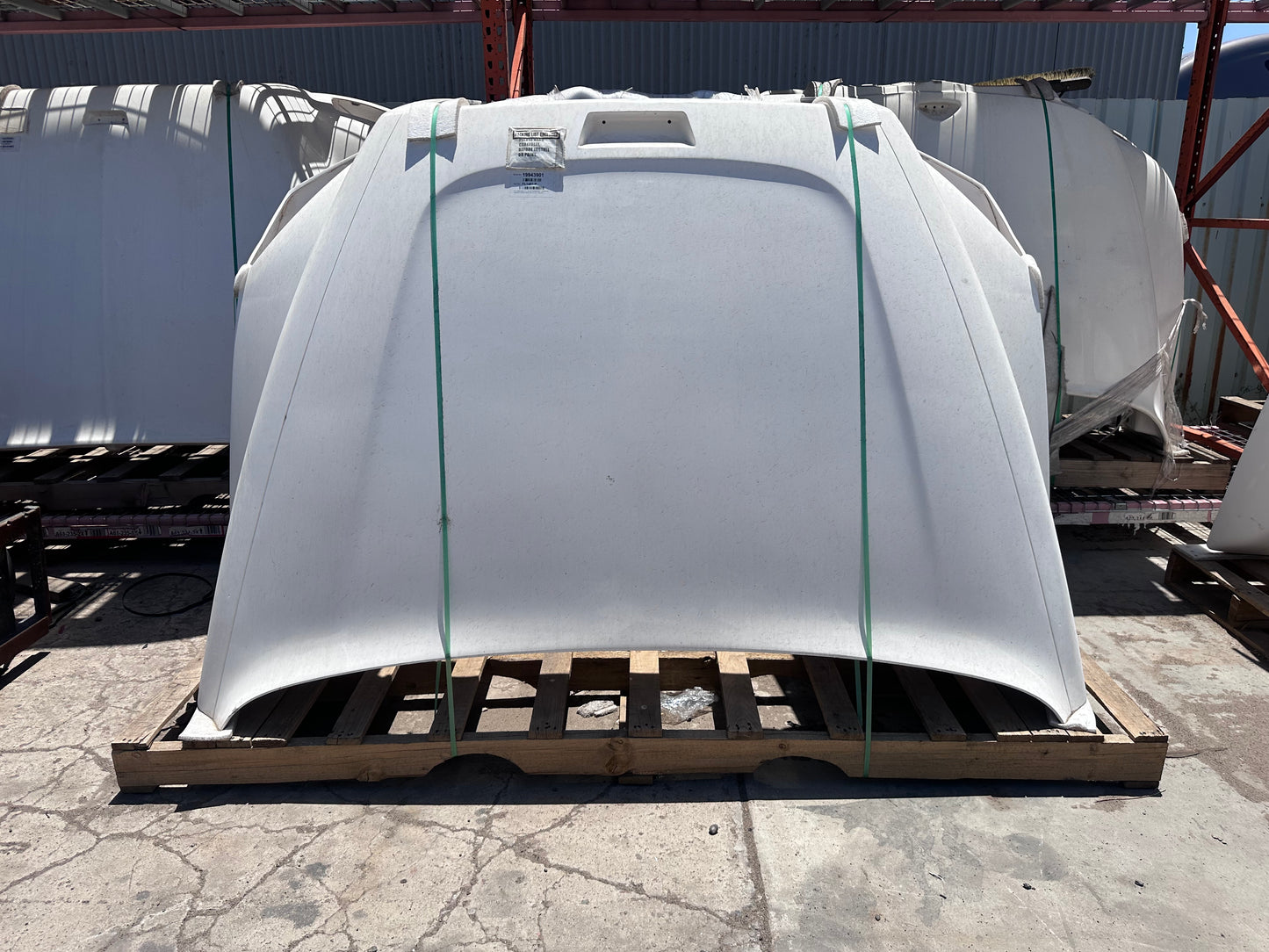 Freightliner Cascadia CA-126 Hood